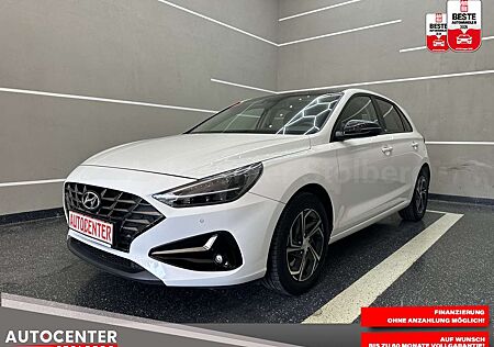 Hyundai i30 Intro Edition"PANO-NAVI-SITZH-MULTI-CAM-ALU"