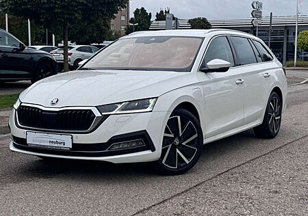 Skoda Octavia COMBI 1.4 eTSI FIRST EDITION iV | HUD