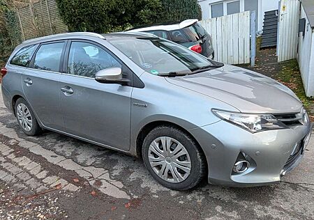 Toyota Auris Auris1.8 VVT-i Hybrid TouringSportsExecutive