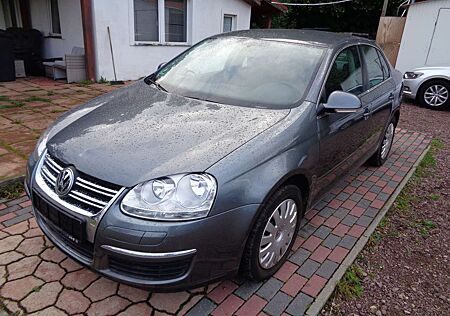 VW Jetta Volkswagen 2.0 FSI -55.775Km -TÜV NEU auf wunsch!
