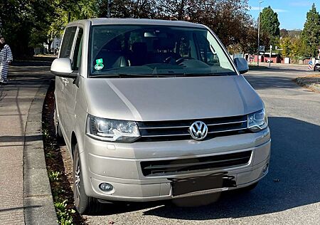 VW T5 Multivan Volkswagen Transporter T5 TDI (BiTDI) 4MOTION Kurz DSG 4MOTION BMT Edition 25