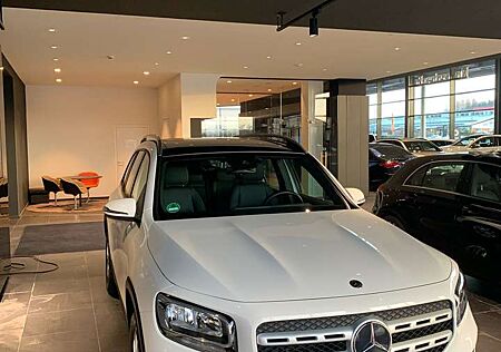 Mercedes-Benz GLB 180 d (247.610) mit 2.0 Motor-1 Jahr Garantie