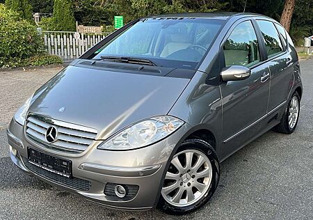 Mercedes-Benz A 200 /1Hand/Scheckheft/Automatik/Pano/Pdc