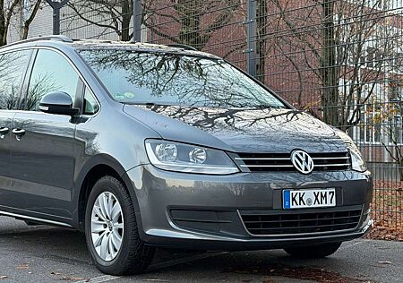 VW Sharan Volkswagen 2.0 TDI Pano Navi PDC