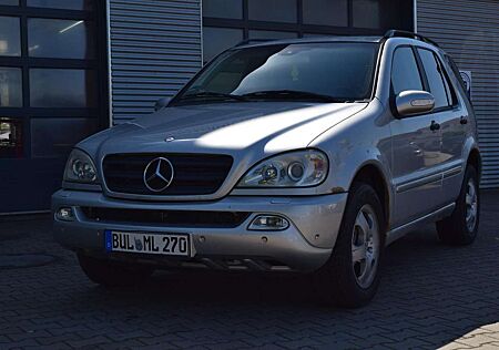 Mercedes-Benz ML 270 CDI *XENON*SCHIEBADACH*PDC*3,5T ANHÄNGE*
