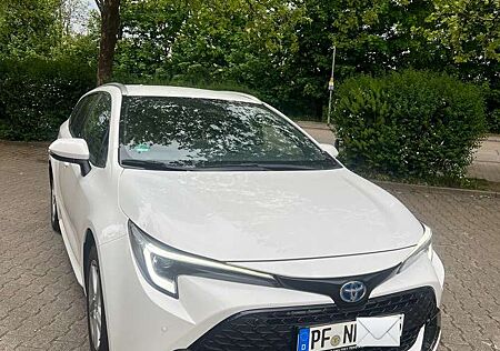 Toyota Corolla 2.0 Hybrid Touring Sports Team Deutschland