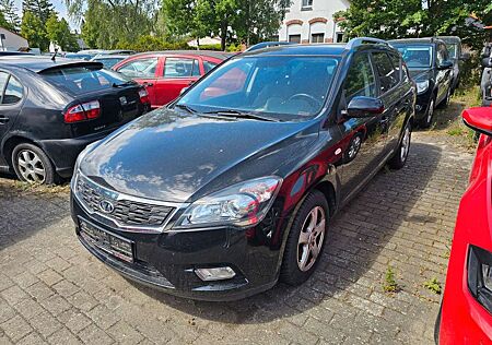 Kia Cee'd Ceed / Ceed Sportswagon Seven Stars+Klima+AHK