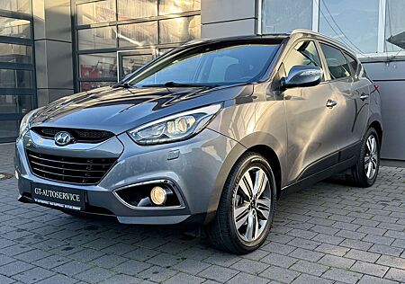 Hyundai ix35 CRDi 4WD Pano/Navi/Xenon/Keyless/SHZ/Leder