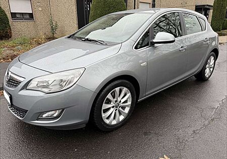 Opel Astra 1.6 Turbo 132kW Automatik NAVI SHZ PDC