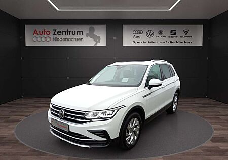 VW Tiguan Volkswagen 2.0 TDI DSG 4MOTION Elegance PANO StandHz Matrix