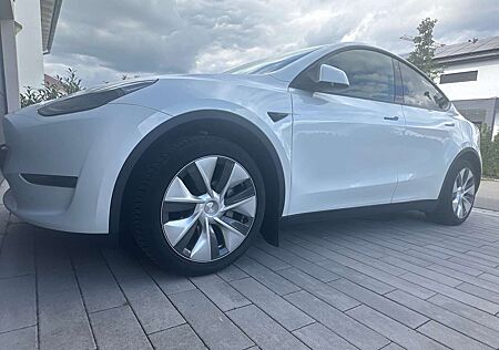 Tesla Model Y Long Range Dual Motor AWD