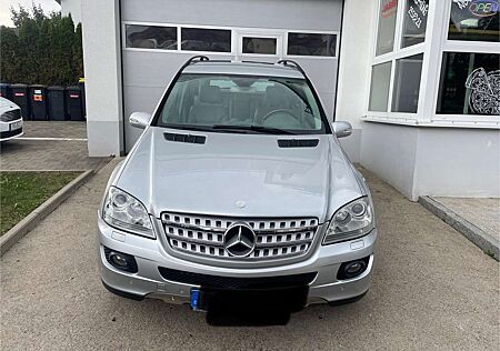 Mercedes-Benz ML 320 CDI (164.122)