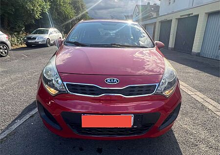Kia Rio Attract, 1. Hand, Klimaautomatik, TÜV neu