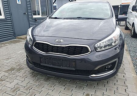 Kia Cee'd Ceed / Dream Team