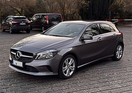Mercedes-Benz A 180 BlueEfficiency (176.042)