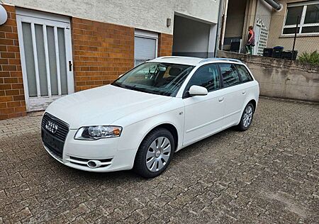 Audi A4 Avant 2.0 / 1.Hand / wenig km / TÜV Neu