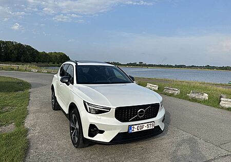 Volvo XC 40 XC40 T2 Plus Dark