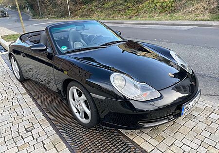 Porsche 996 911 Carrera 4 Cabrio