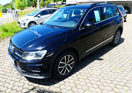 VW Tiguan Volkswagen Comfortline AKH schwenkbar elektr. Heckklappe