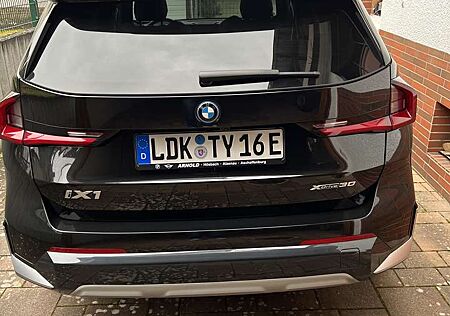 BMW iX1 xDrive30 xLine