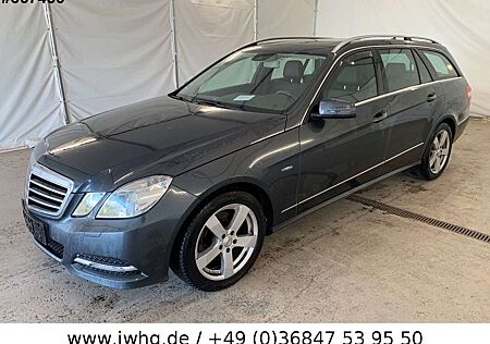 Mercedes-Benz E 250 4M ILS Navi Avantgarde Glasdach Sitzheiz.