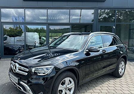 Mercedes-Benz GLC 300 e 4MATIC Autom. *AHK*