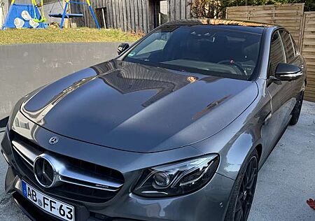 Mercedes-Benz E 63 AMG gebraucht kaufen Mercedes-Benz E 63 AMG S 4Matic Speedshift 9G-MCT