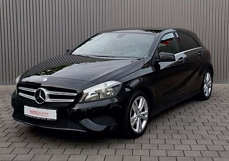 Mercedes-Benz A 180 A -Klasse Kamera Sportpaket SHZ