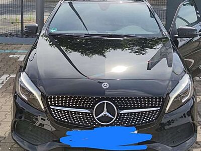 Mercedes-Benz A 180 A 180 AMG Line