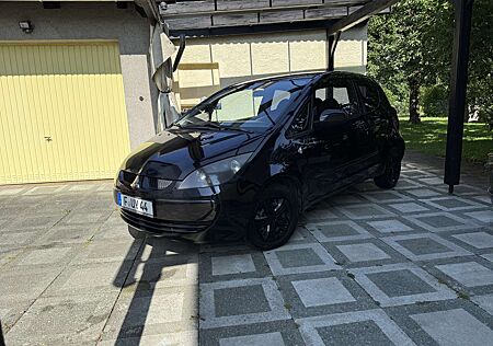 Mitsubishi Colt CZ3 1.3 Young Edition