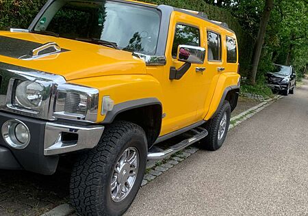 Hummer H3