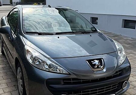 Peugeot 207 CC 120 VTi Automatik Platinum