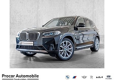 BMW X3 xDrive30e HeadUp Anhängk. Pano 20Zoll Laser Komfzg