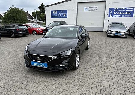 Seat Leon Style 2,0TDI Aut Navi LED ACC PDC SHA AHK Alu18 E6