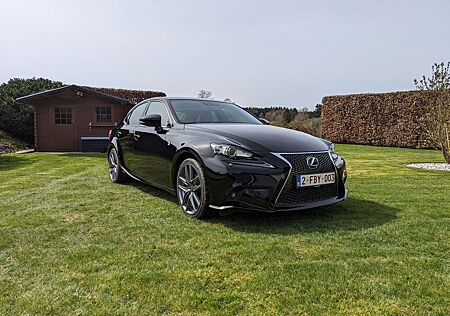 Lexus IS 300 300h F Sport