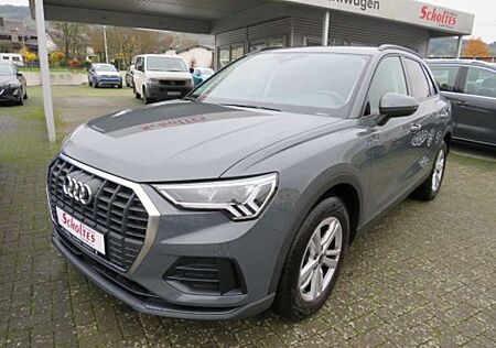 Audi Q3 2,0 TSI Quattro S-tronic Top Ausstattung NP: 54.60