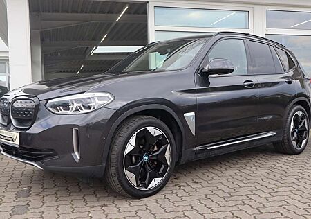 BMW iX3 Gestiksteuerung Head-Up HK HiFi DAB LED AHK