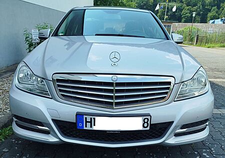 Mercedes-Benz C 180 (BlueEFFICIENCY) 7G-TRONIC Elegance