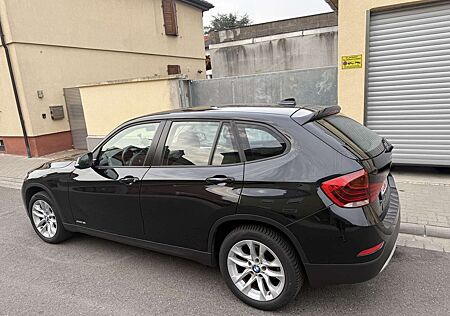 BMW X1 sDrive18i xLineLeder Klima AHK