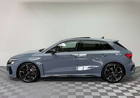 Audi RS3 2.5 TFSI quattro|1.Hand|Pano|Matrix|B&O|