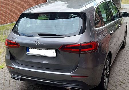 Mercedes-Benz B 250 e 8G-DCT Style