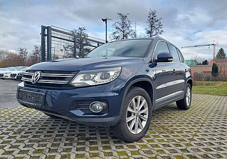 VW Tiguan Volkswagen Track / AHK/ DSG/ Navi/ PDC/ 4x4/ SHZ