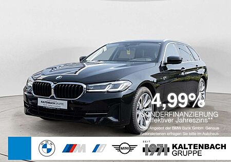 BMW 520 d Touring xDrive FACEL. PANO AHK LED W-LAN