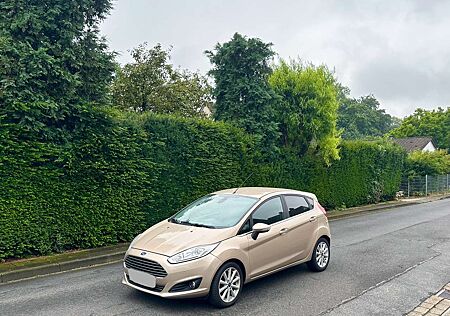 Ford Fiesta 1.5 TDCI 5-Türer LED-Scheinwerfer PDC ALU SHZ