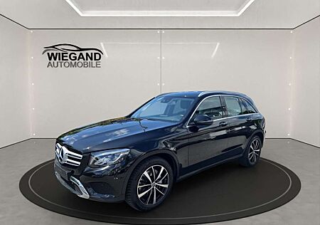 Mercedes-Benz GLC 220 d 4Matic 9G-TRONIC + Navi + Klima