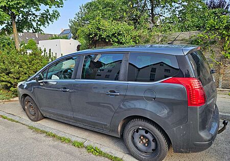 Peugeot 5008 HDI FAP 110 Premium