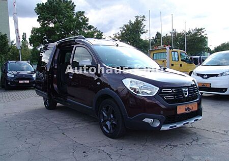 Dacia Dokker Stepway Celebration-NAVI/5Sit