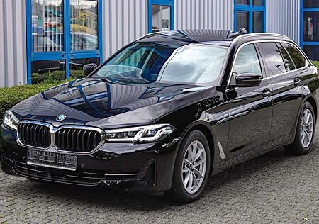 BMW 520d 520 TOUR. AUTOM*LED*ACC*PANO*NAVI PROF*KAMERA*SHZ