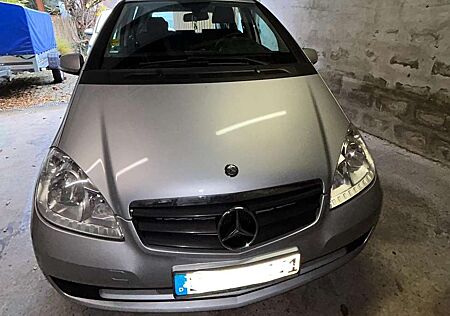 Mercedes-Benz A 160 MERCEDES A160 BREMSEN NEU GARAGENFAHRZEUG
