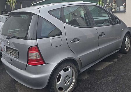 Mercedes-Benz A 190 Elegance